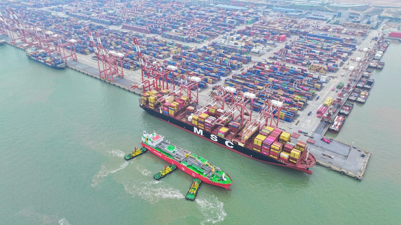 廣州港實(shí)現(xiàn)“錨地+碼頭”全模式LNG加注，助力貨主降本增效與綠色航運(yùn)升級(jí)