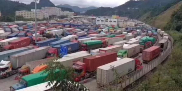 50艘船滯留、超4.4萬海運集裝箱貨物積壓