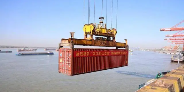 武漢到大連內(nèi)貿(mào)集裝箱海運(yùn)航線正式開(kāi)通