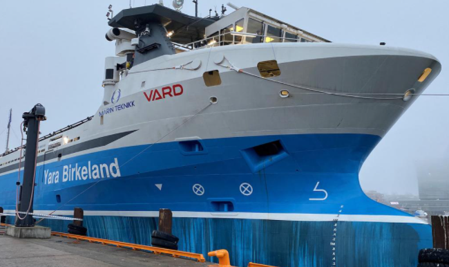 全球首艘純電全自動集裝箱船運營3周年里程碑！